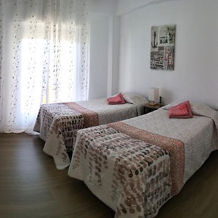 Ricardo Hostal Apartamento 3 Habitaciones Аликанте Екстериор снимка