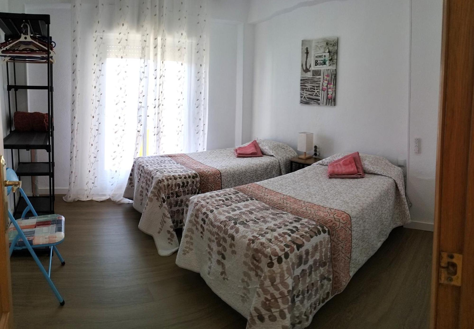 Ricardo Hostal Apartamento 3 Habitaciones Аликанте Екстериор снимка